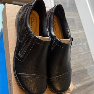 Clarks Men's Black Leather Slip-On Loafers